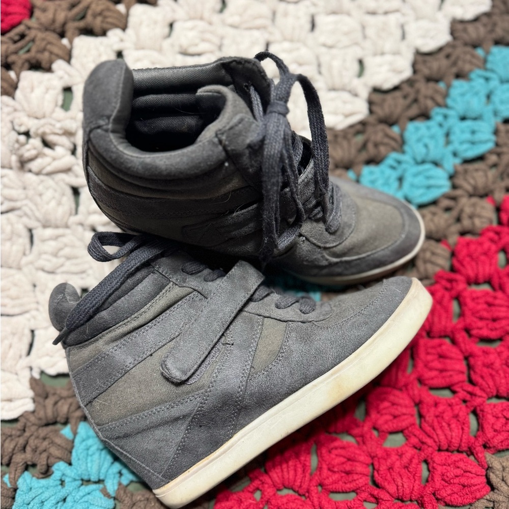 Grey wedge sneakers